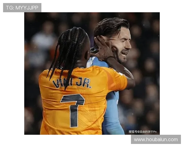 斯图里奇分析哈维西蒙斯染红事件强调并非故意伤人只是判断失误